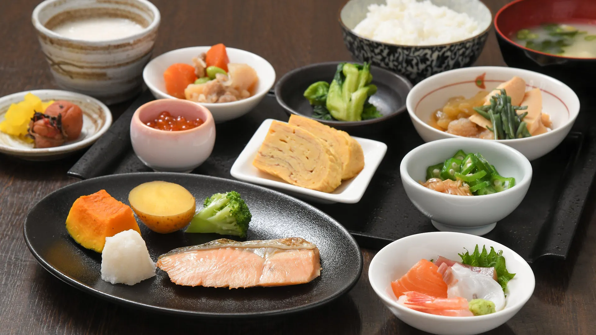Ana Holiday Inn Sapporo Susukino 3*,