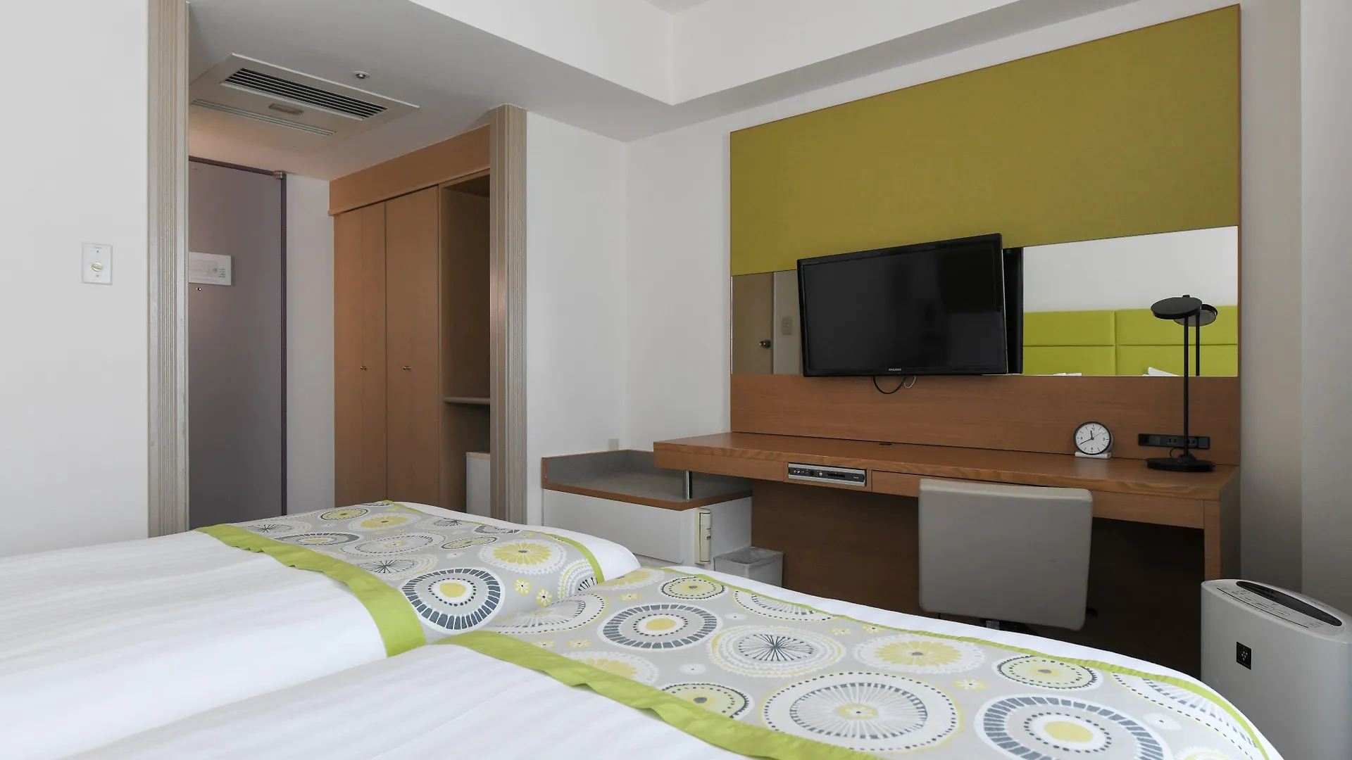 Ana Holiday Inn Sapporo Susukino Hotel